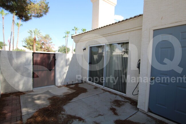 Building Photo - 2100 W Lemon Tree Pl