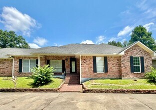 Building Photo - Beautiful 3BR Home in Summer Crossing