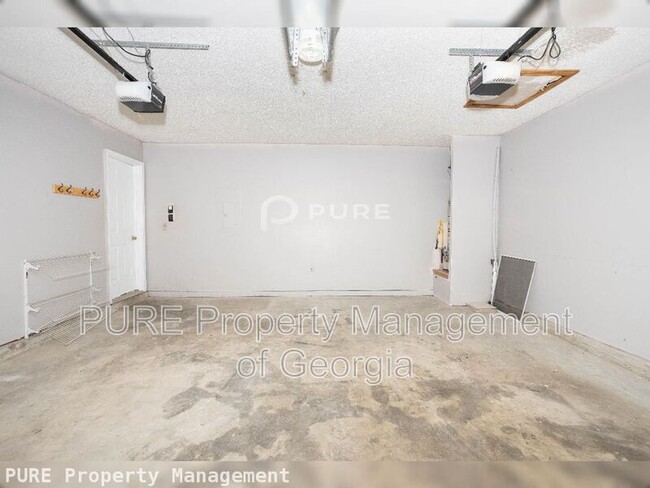 Building Photo - 457 Darter Dr NW