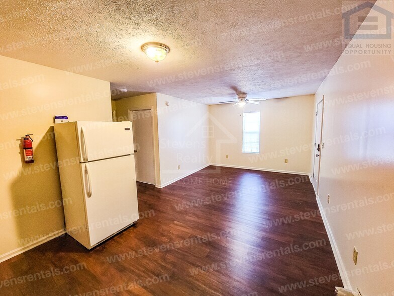 Building Photo - 275 Dogwood Pointe Dr