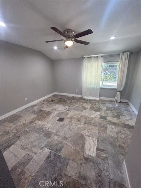 Building Photo - 808 Orchard Dr