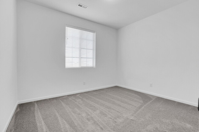Building Photo - $3,100.00, 4 Beds, 2.5 Baths, Single Famil...