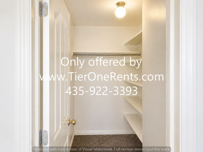 Building Photo - $500 OFF First Month's Rent