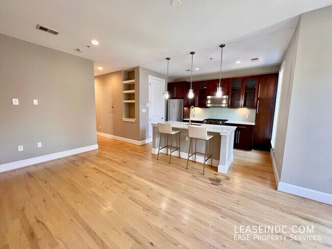 Building Photo - 444 M St NW