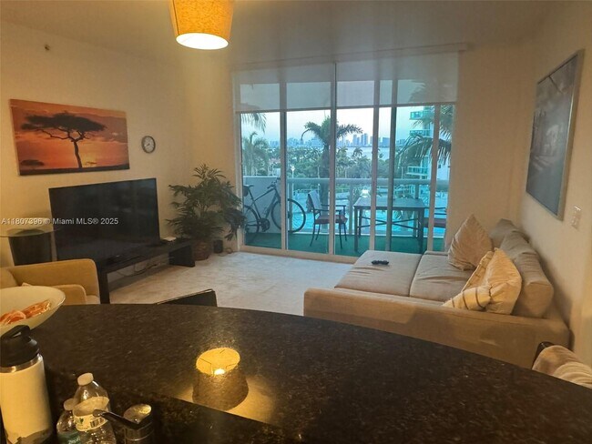 Building Photo - 7900 Harbor Island Dr