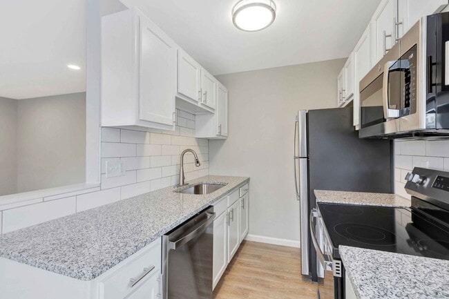 Building Photo - 3854 Washington Ave