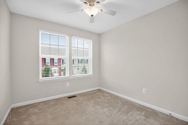 Building Photo - 43718 Winterberry Wy