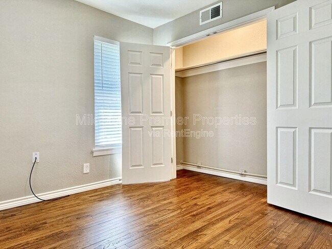 Building Photo - 101 Twining Dr