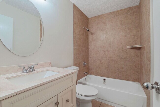 Building Photo - 4010 David Dr