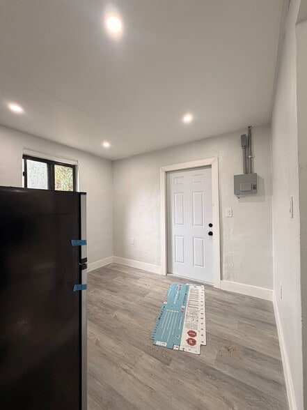 Building Photo - 2015 NW 132nd St