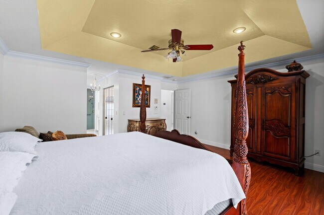 Building Photo - 15495 Rolling Meadows Cir