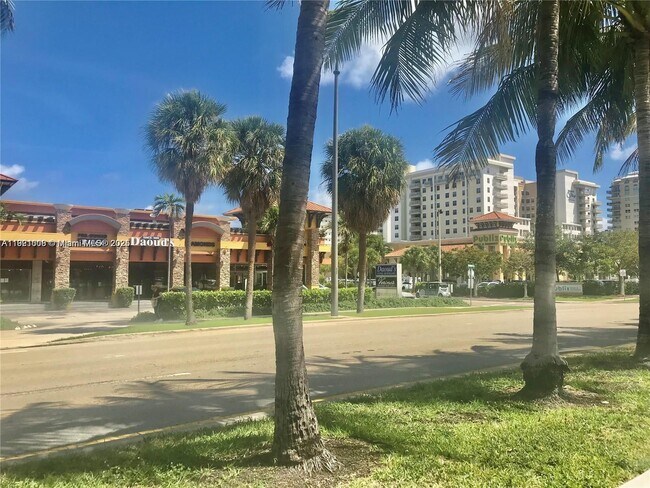 Building Photo - 2555 NE 11th St