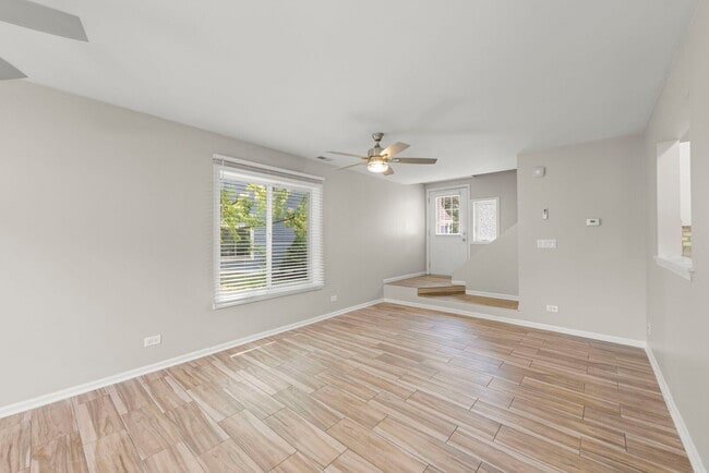 Building Photo - 2661 Prairieview Ln S