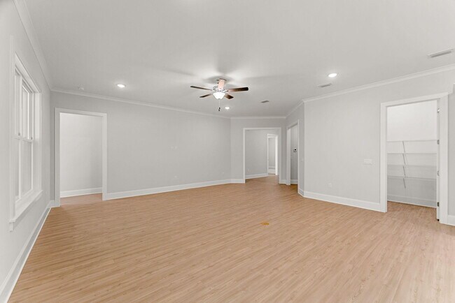 Building Photo - 287 J Hunters Way