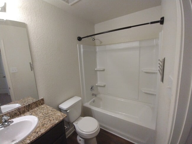 Building Photo - 6127 Lakefront