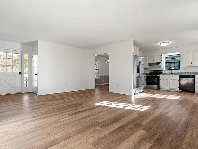 Building Photo - 5614 Balboa Terrace