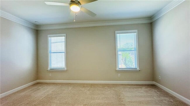 Building Photo - 205 Prairie Ln