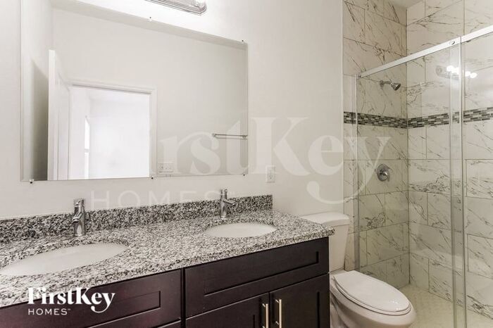 Building Photo - 1435 Punta Gorda Dr