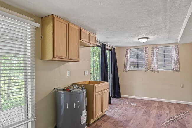 Building Photo - 68 Sierra Dr