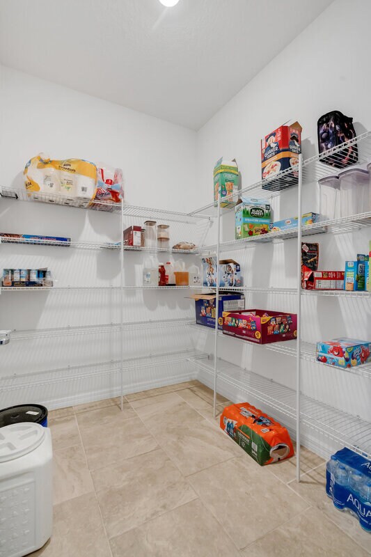 Building Photo - 4894 Knoll Ln