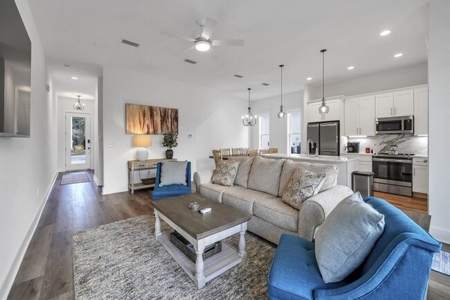 Building Photo - Furnished Beach Rental Paradise