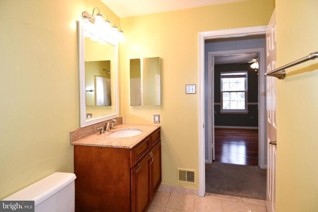 Building Photo - 11796 Lone Tree Ct