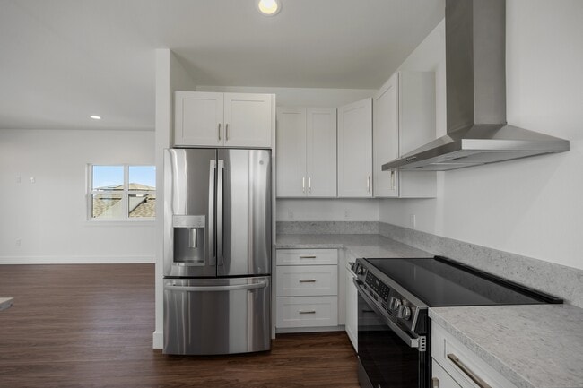 Building Photo - 112 Oliona St