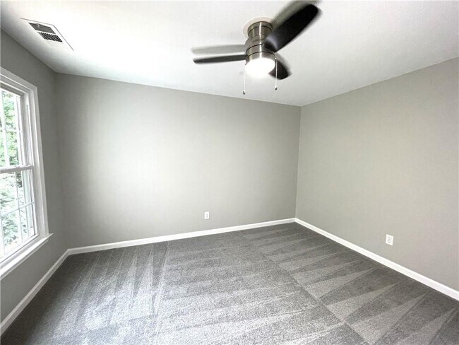 Building Photo - 655 Huntwick Pl