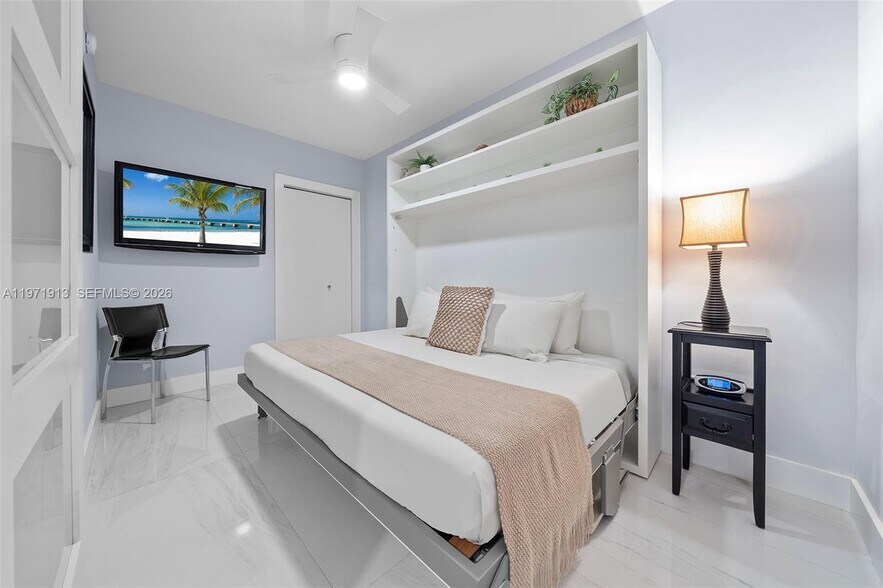 Building Photo - 226 Ocean Dr