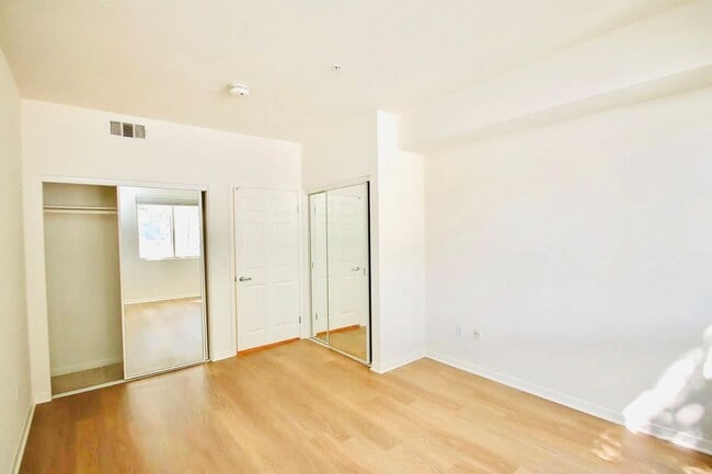 Building Photo - Beautiful 1 bedroom 1 Bathroom, Central Pa...