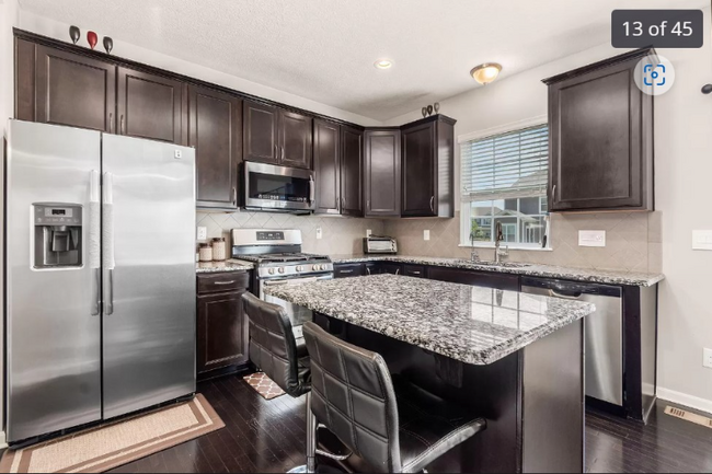 Building Photo - 5268 Louden Dr