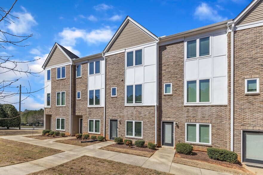 Building Photo - 2622 Wolf Cub Ct