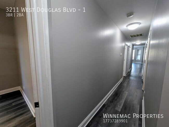 Building Photo - 3211 W Douglas Blvd