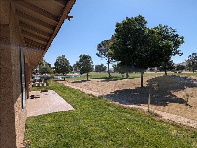 Building Photo - 27535 Lakeview Dr