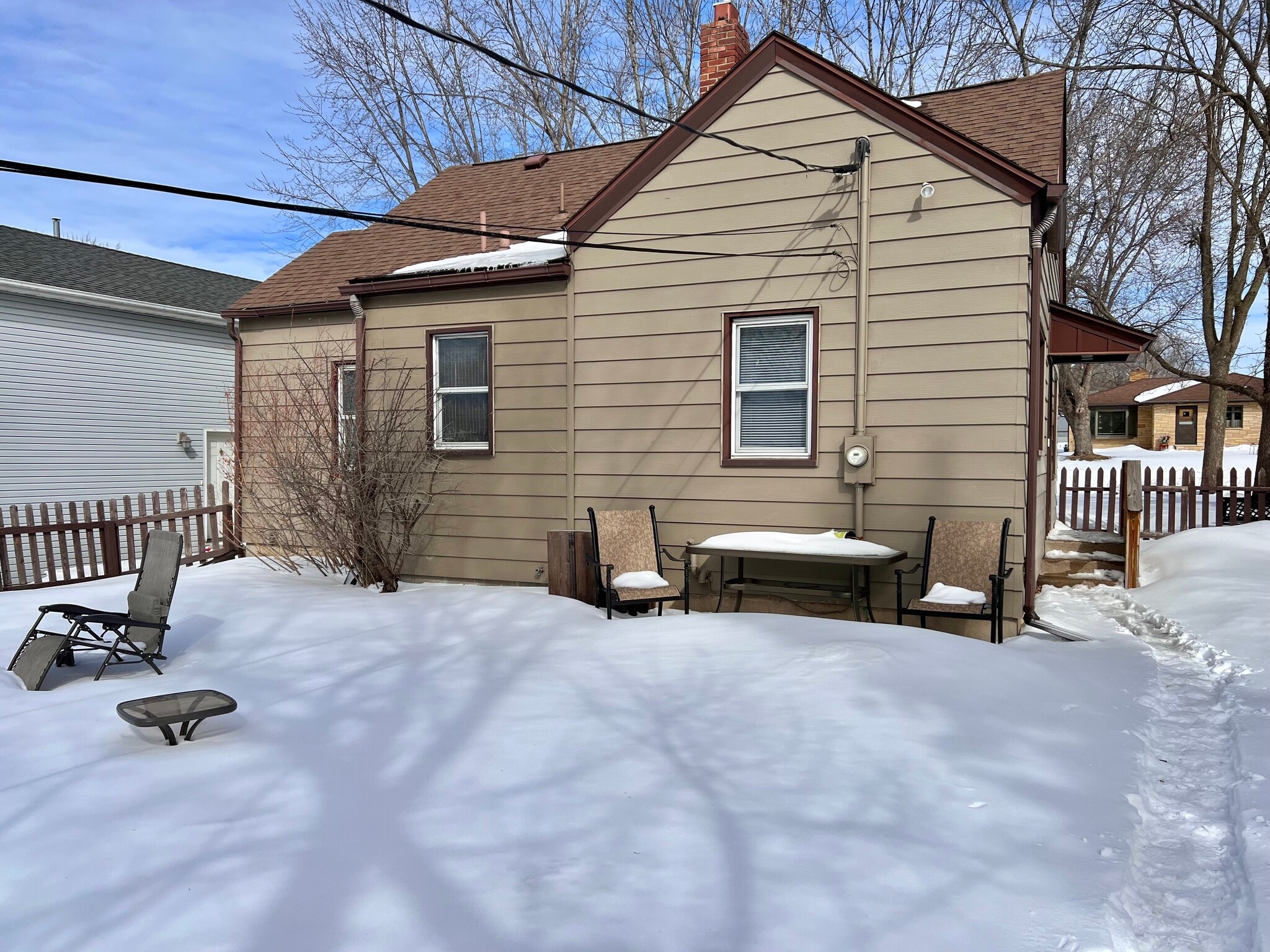 Back of house - 221 7th Ave N