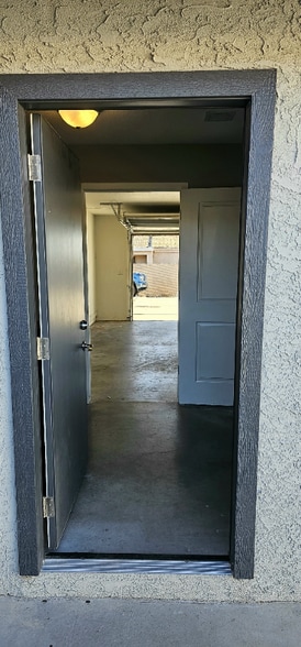 Building Photo - 3471 Iroquois Dr