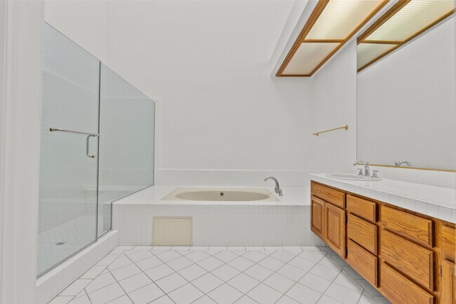 Building Photo - 32126 Canyon Ridge Dr