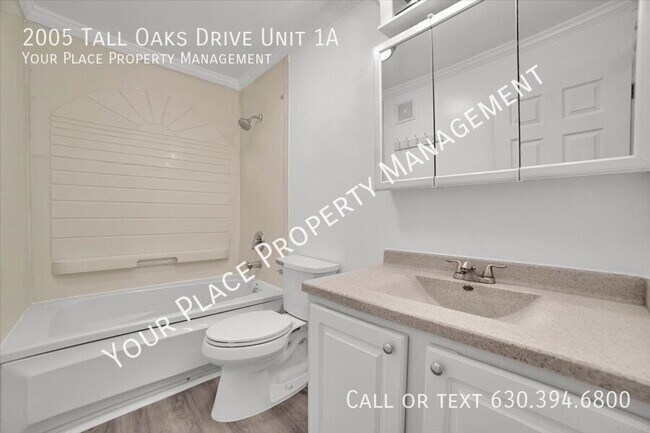 Building Photo - 2005 Tall Oaks Dr