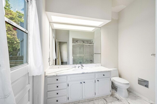 Building Photo - 157 Wells Rd