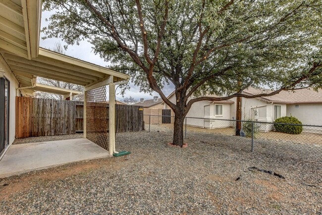 Building Photo - 4701 N Norman Rd