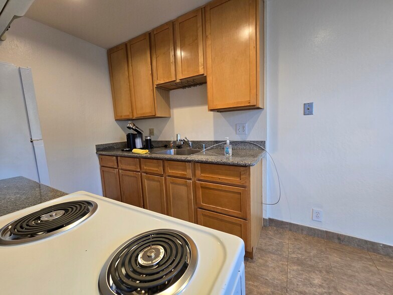 Building Photo - 14583 Doolittle Dr