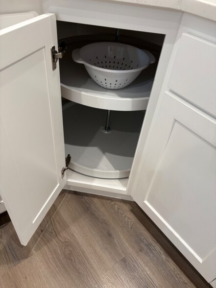 Building Photo - 4817 Summitview Ave