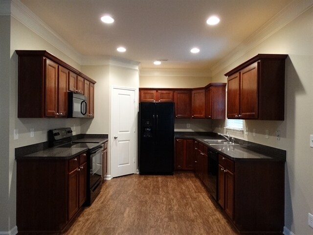 Building Photo - 317 Rook Rd