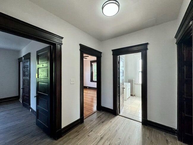 Building Photo - 301 W McMillan St