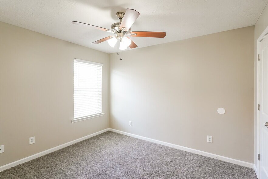 Building Photo - 1713 Porchrest Way