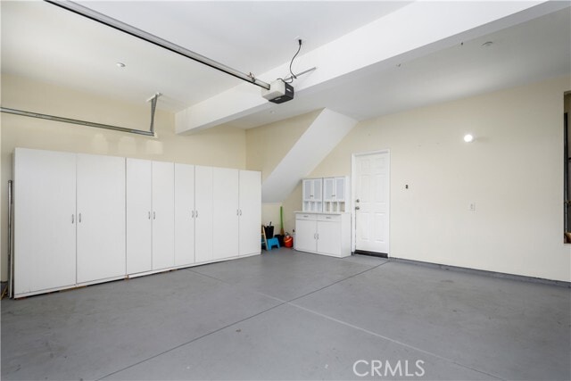 Building Photo - 16442 El Revino Dr