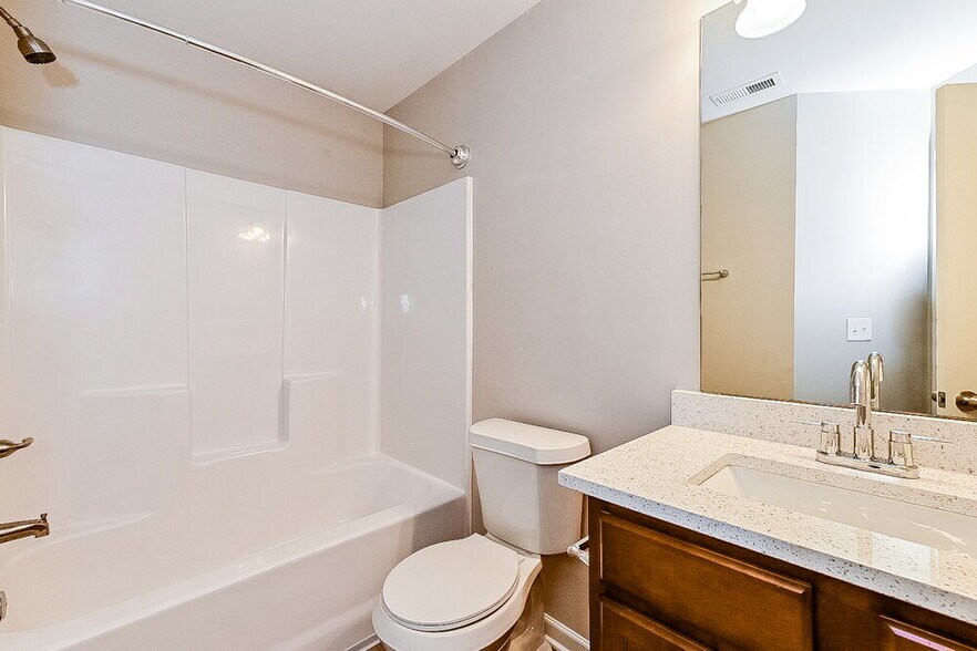 Building Photo - 11097 Wind Ridge Dr