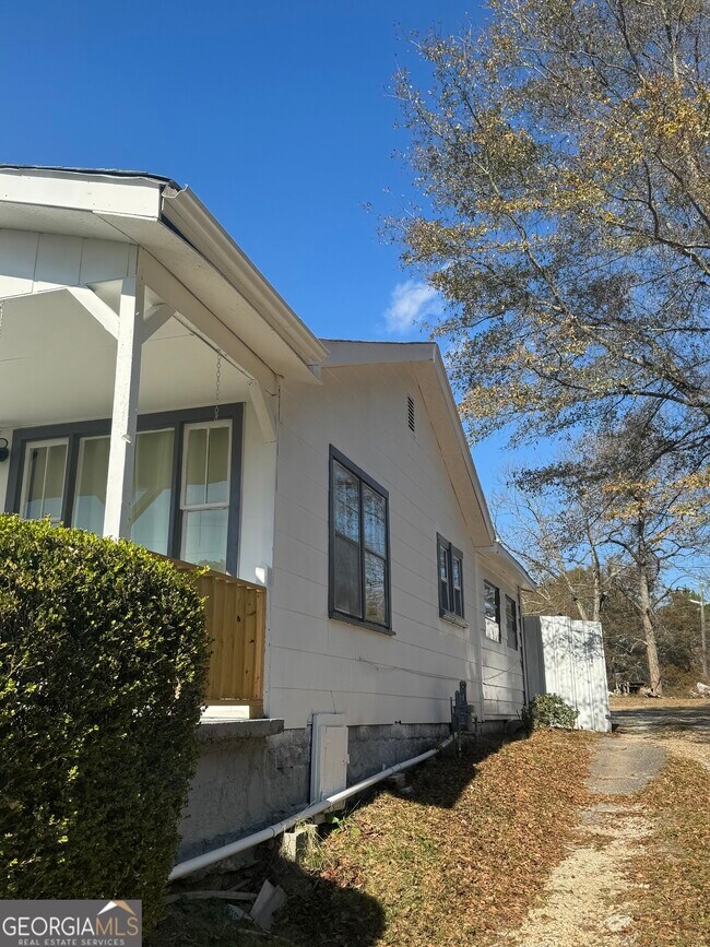 Primary Photo - 7314 Union Grove Rd