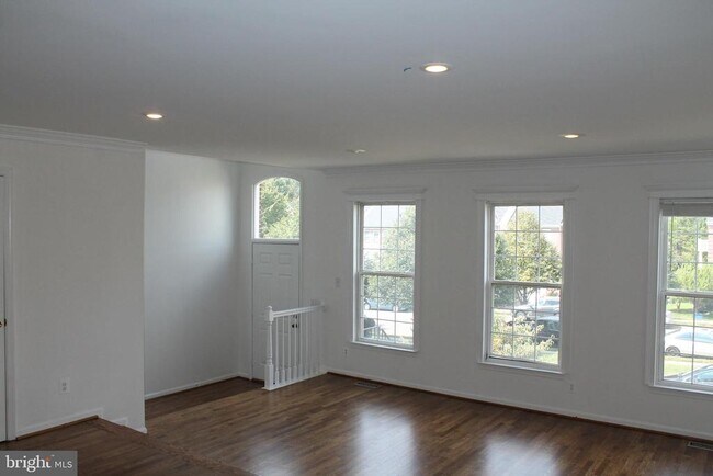 Building Photo - 2927 Mainstone Dr