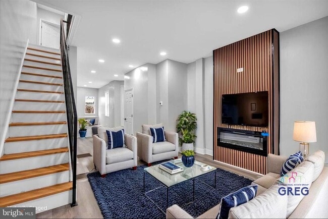 Primary Photo - 4229 Romain St